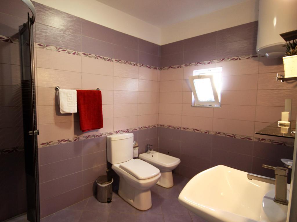 Hotel Bylis Tirana Zimmer foto